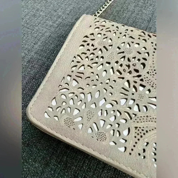 Mystique Women’s Floral Cut Out Tan Gold Chain Luxury Purse Wedding Guest Bag - Picture 5 of 15